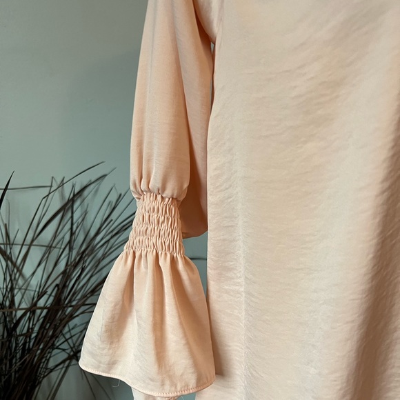 Kendall and Kylie Blouse - Picture 4 of 10